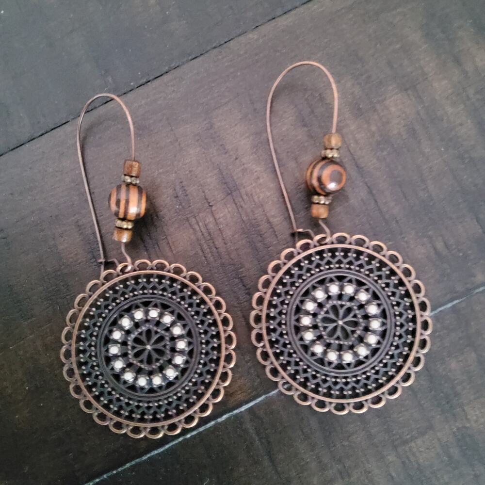 Women's Lightweight Hollow Dangle Round Earrings in Bronze Brown